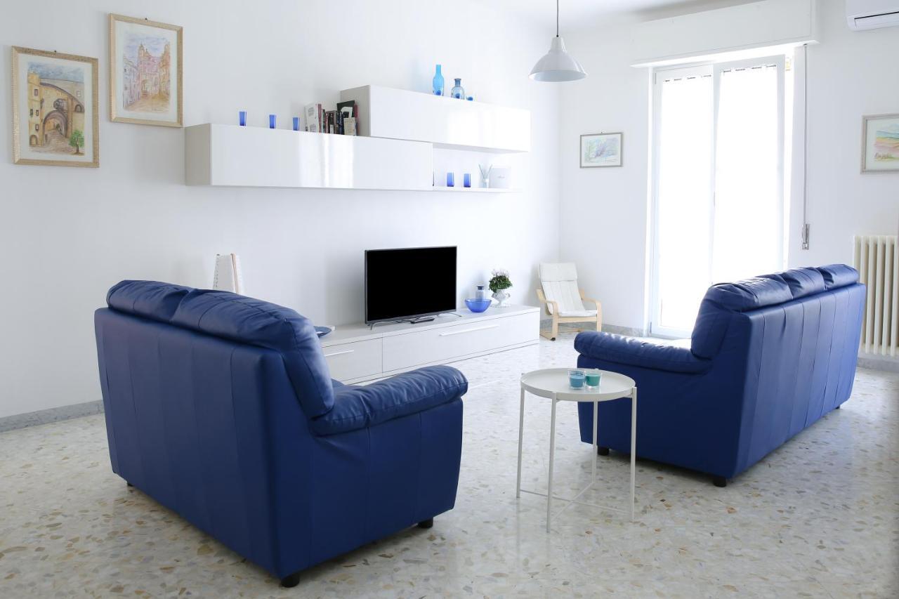 Casa Cala Portecchia Mola di Bari Bagian luar foto